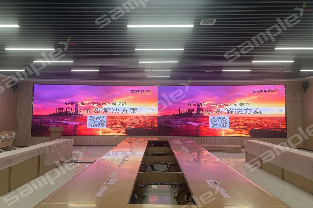 360°全景展示LED软模组圆柱屏赋能科技感气象局(图3)